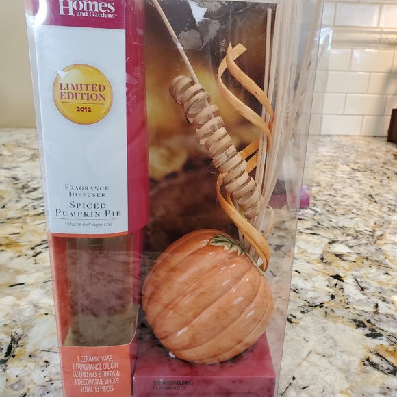 Fragrance Diffuser Oil Vase Harvest, Pumpkin, Ginger Better Homes - Picture 9 of 11